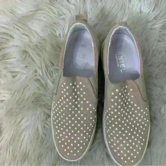 DANIEL Scilla Nude Suede Pearl Embellished Flatform Trainer sz 6 - Picture 9 of 13